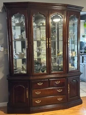 Thomasville China Cabinet-Solid Cherry Wood**LOCAL PICKUP ONLY**