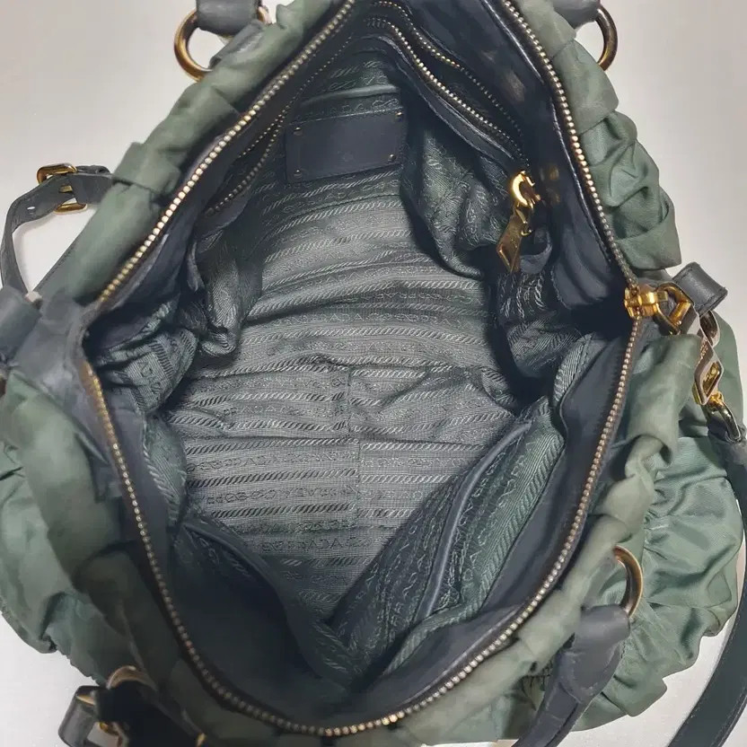 Prada Genuine Tote Bag Sherring Details Spacious Daily Bag thumbnail 7