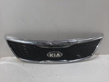 2013 KIA SORENTO Mk2 (XM) Facelift 5 Door SUV Front Centre Upper Grille Grill
