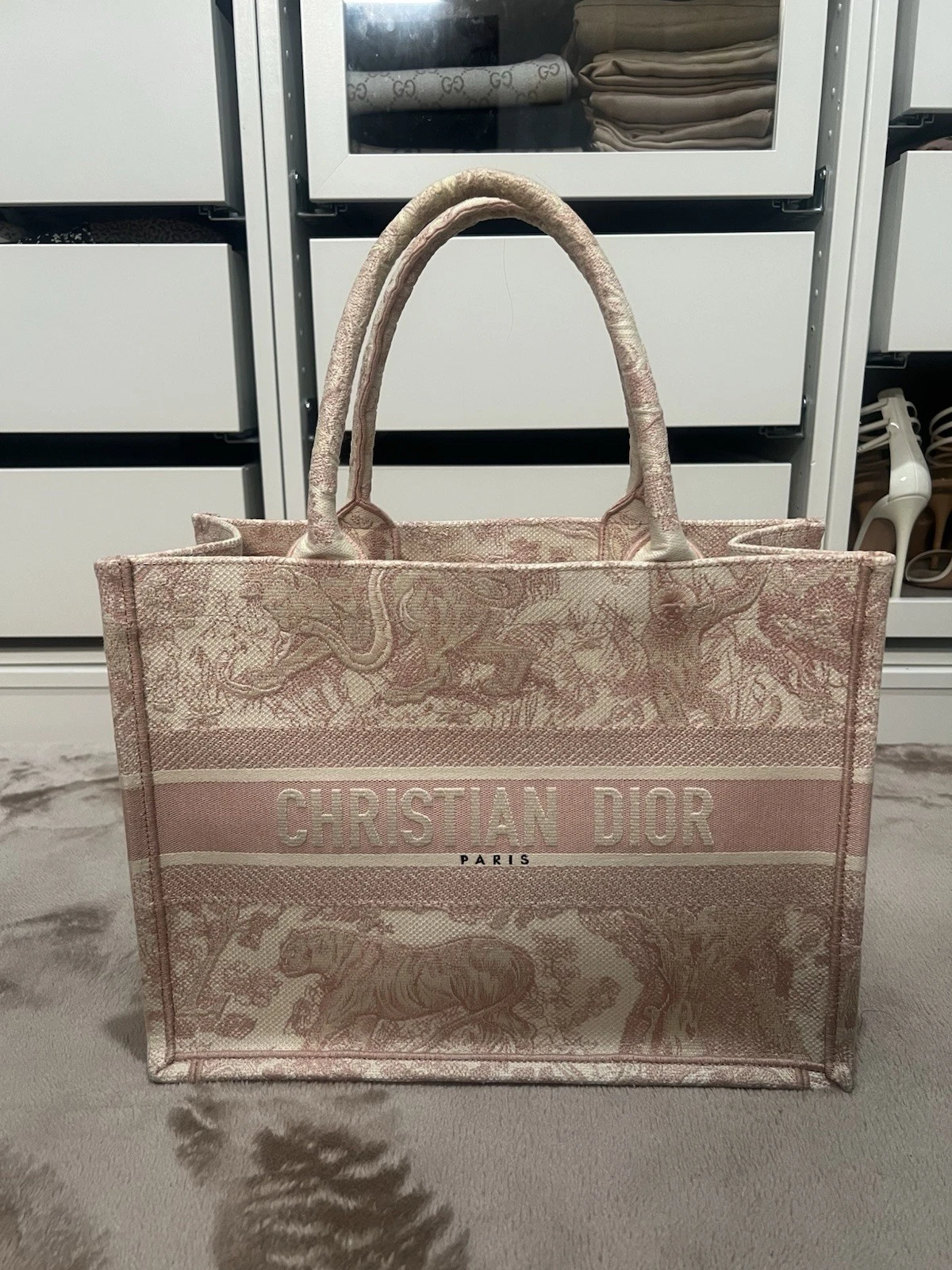 Petit fourre tout Dior livre rose