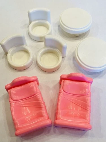 Vintage Fisher price Little people Pink Beds White Tables Chairs Set 1990s BIN30