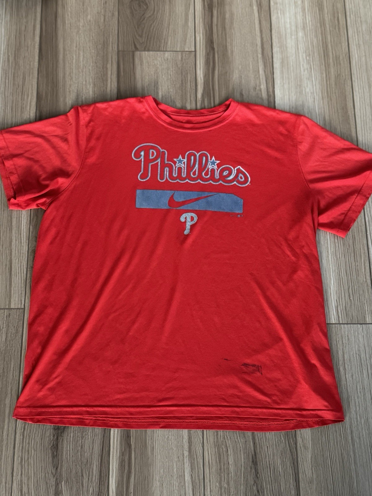 Philadelphia Phillies Nike Dri-Fit Men's Short Sleeve T-Shirt Red Faded Size 2XL