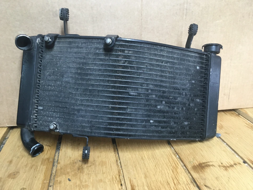 Ducati ST2 ST4 water coolant Rad Radiator nice ST2  97 onward - Image 2 of 2