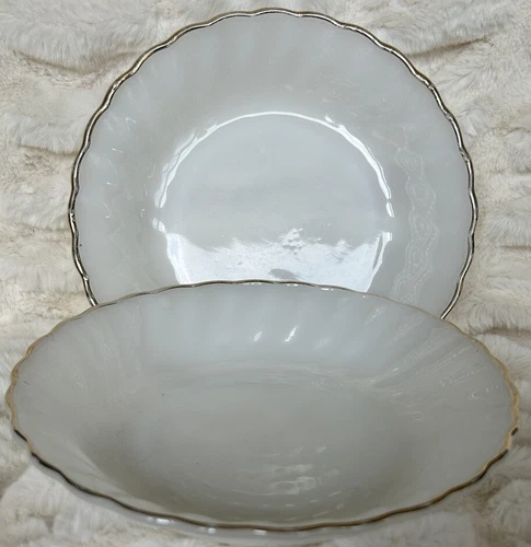 Anchor Hocking Fire King Set of 2 Cereal/salad Bowl Swirl Pattern Gold Trim VTG