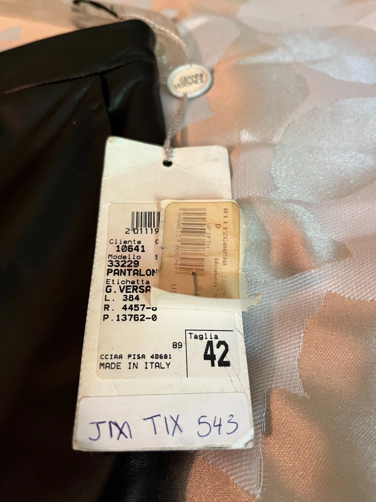 Pantaloni vintage Versace in pelle morbida con burro nero taglia 42