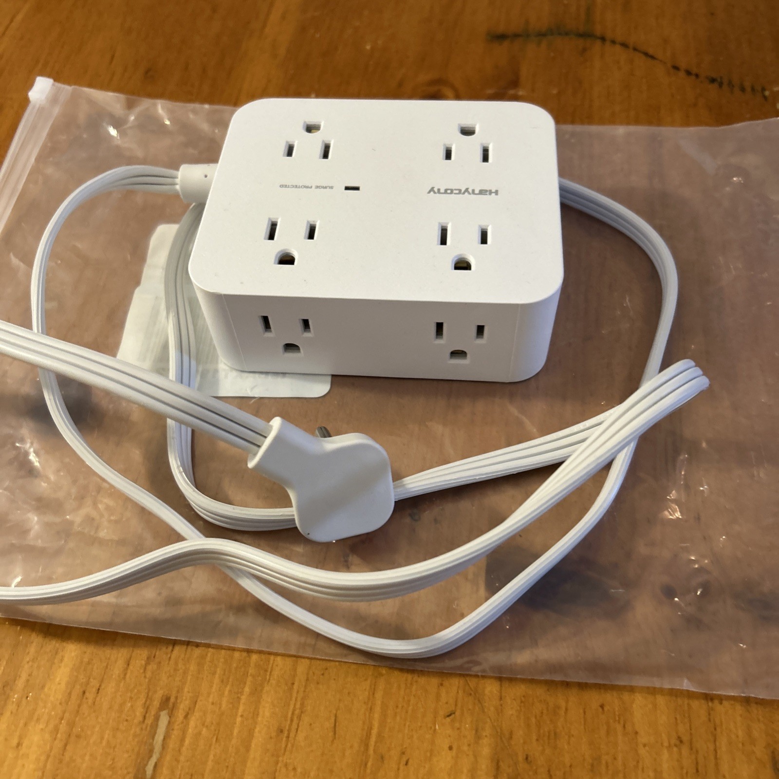 Hanycony HN12WUC2 Surge Protector Power Strip with USB 125V 60Hz 15A 1875W Max