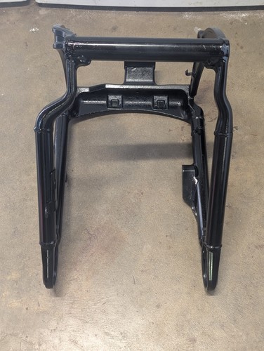 Softail Swing Arm For  A 200  Wheel And Tire