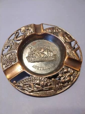 Metal Opera House Souvenir Ashtray Bronze Color 12.5 CM Diameter From Australia