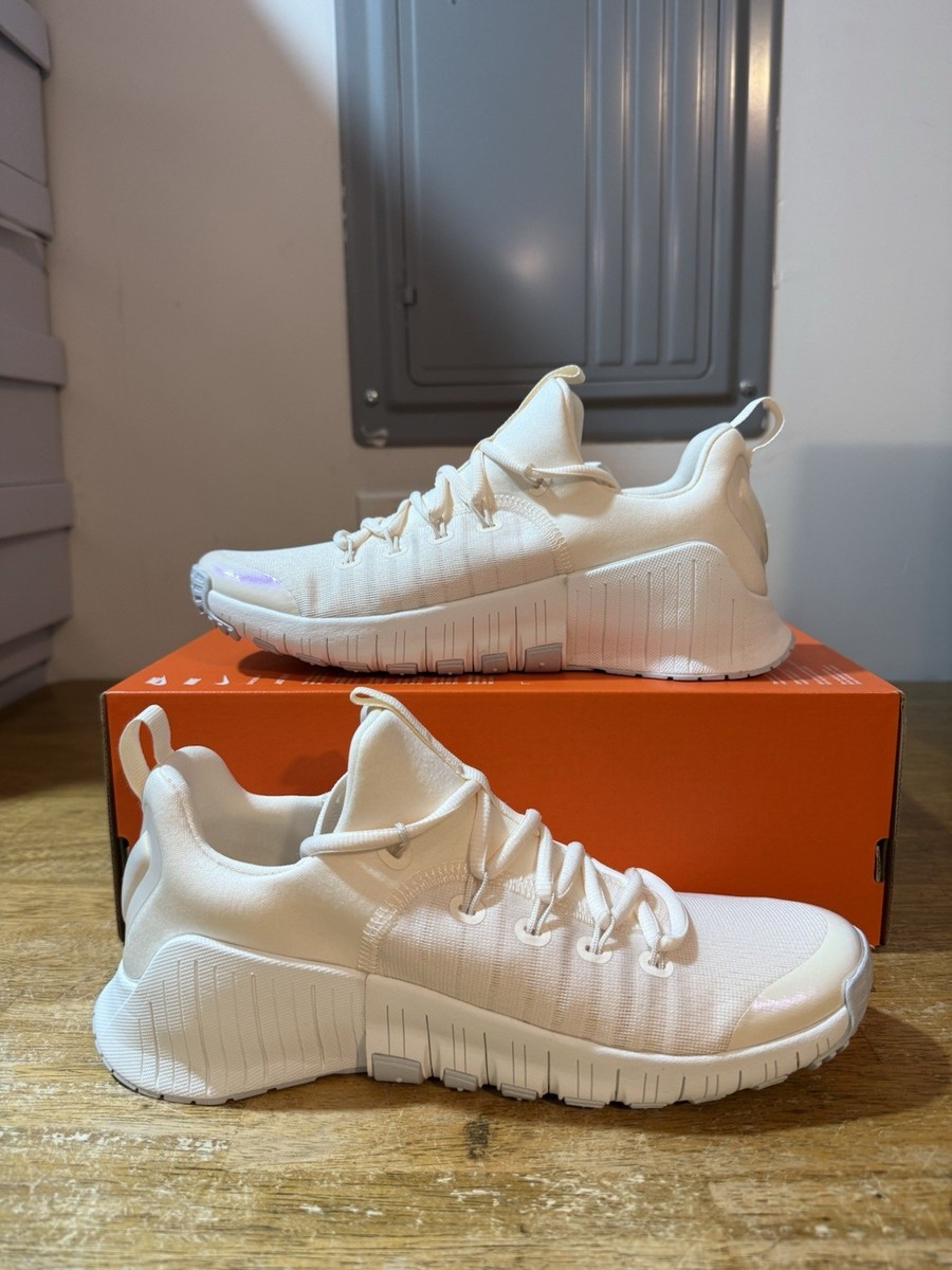 Women's Size 9-Nike WMNS Free Metcon 6 Chalk Summit White FJ7126