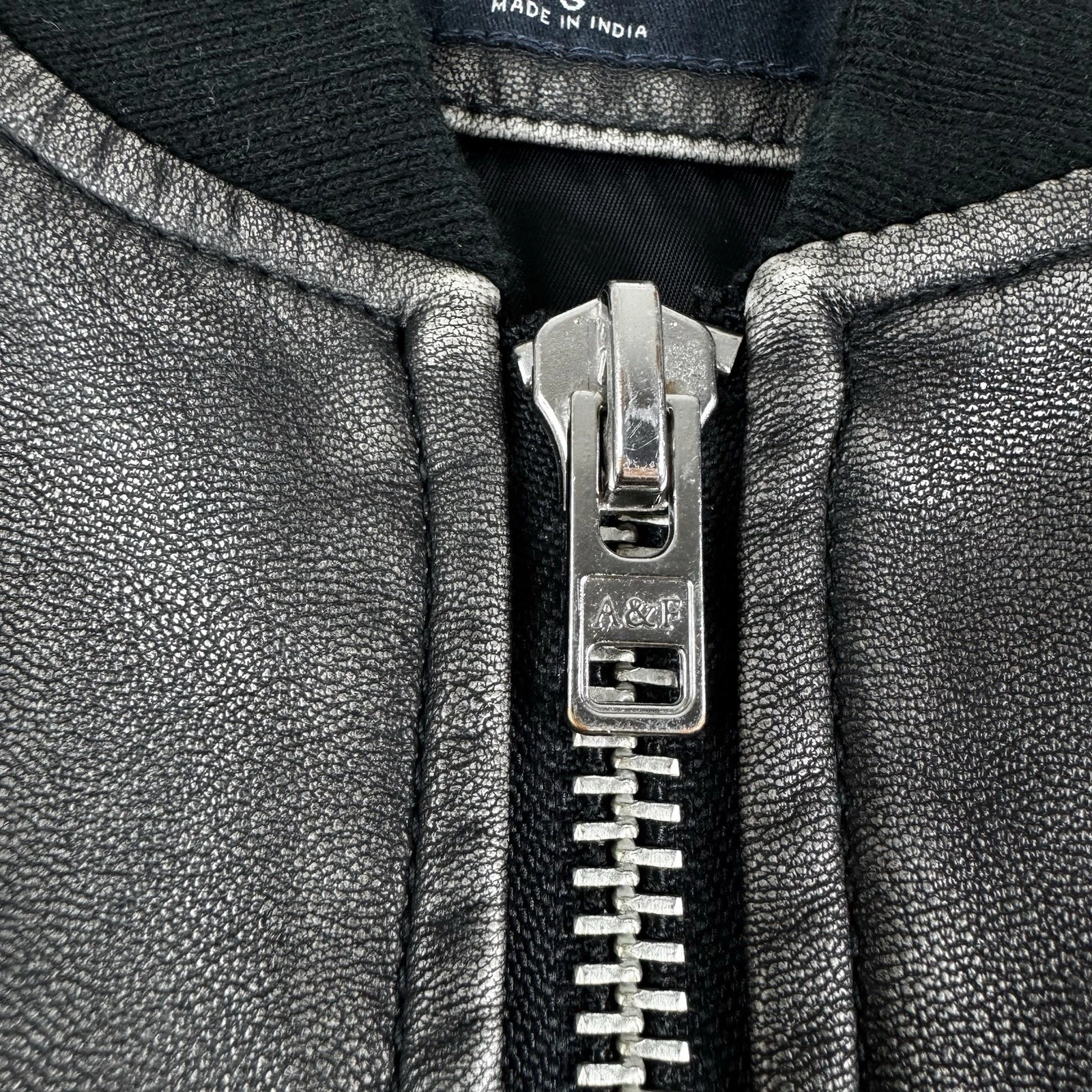 Abercrombie & Fitch Jacket Mens Small Relaxed Vegan Leather Bomber Grey Full Zip - product detail image 4