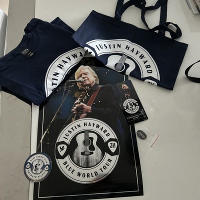 JUSTIN HAYWARD BLUE WORLD TOUR VIP CONCERT TOUR PACKAGE 2025 BRAND NEW SIZE L