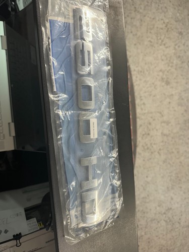 Front side door hd emblem, GM 15129644
