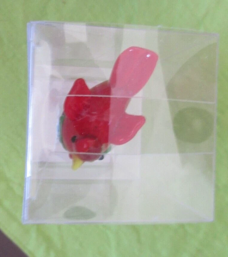 Tapón de Vino Color Rojo Vidrio Pesado Base Cromada Cardinal Pájaro Top **NUEVO en CAJA Foto 3 de 4