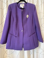 Night Studio NY Ladies VTG Purple Blazer Jeweled Button & Brooch Elegant Size 12