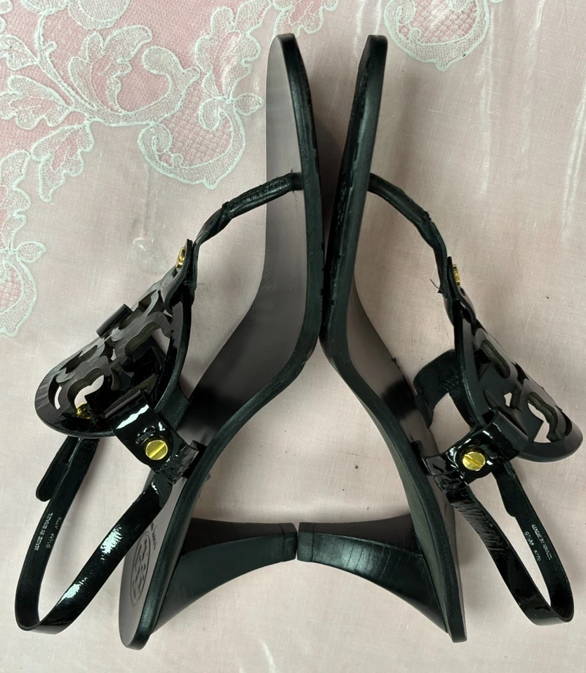 TORY BURCH- Black Patent Leather Miller Kitten Heels Logo Sandals- Sz-9.5M.Brazi - Image 4 of 4
