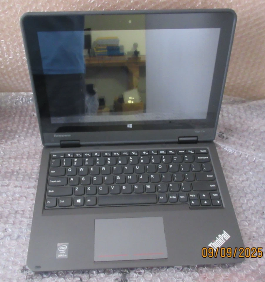 Lenovo ThinkPad 11e Yoga Intel Core M-5Y10c @ 0.80GHz 4GB RAM 128GB SSD WIN10 Foto 3 de 4