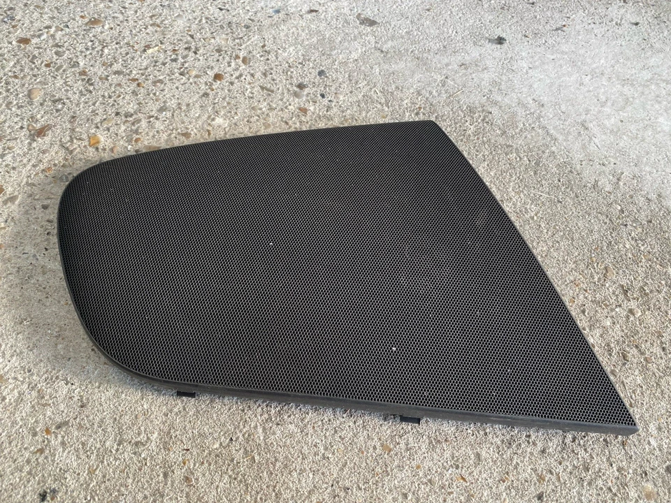 AUDI TT MK2 SPEAKER GRILL COVER DRIVERS SIDE 8J0035406 06-14 8J FREE P&P - Image 2 of 4