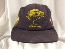 trucker hat baseball cap The Yacht Club Wilton Man retro shows good grunge