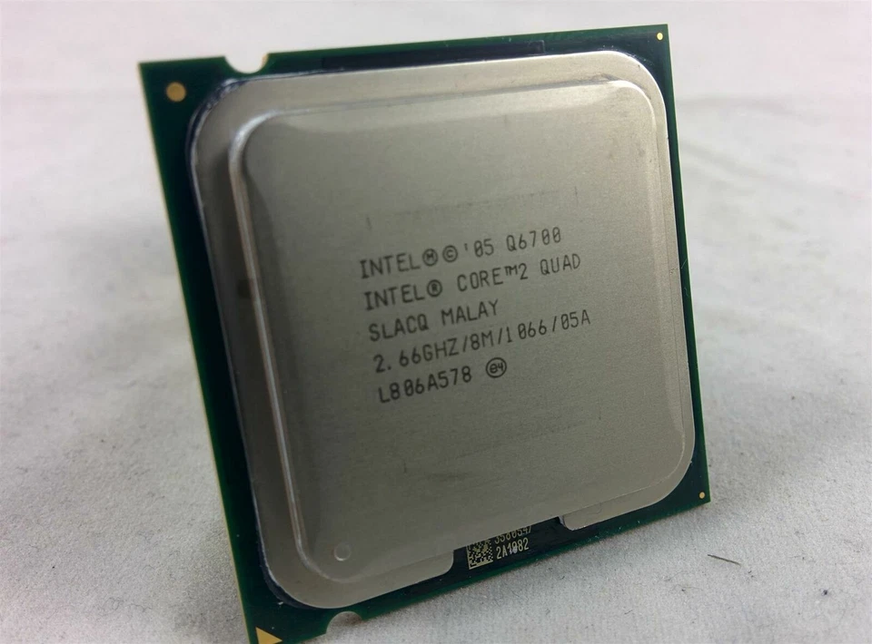 Intel Core 2 Quad Q6700 Processor 2.66GHz  LGA 775/Socket T CPU 105W 1066MHz - Image 4 of 4