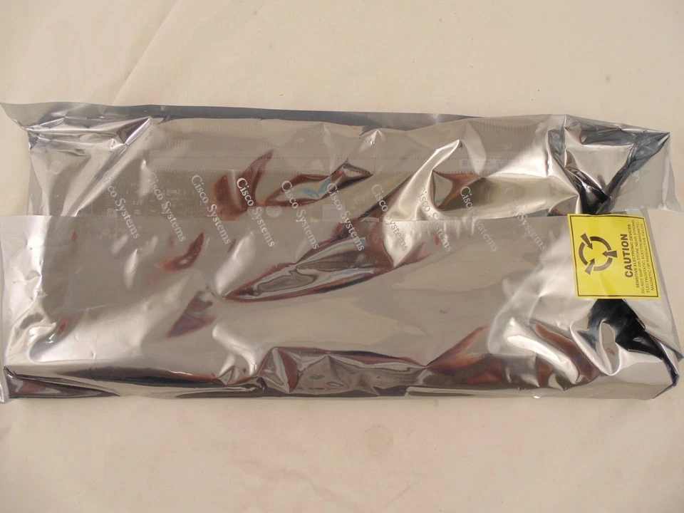 Cisco SFS-X7008P-04X12 V02 InfiniBand 10 GBs Server Switch 47-1 - Image 2 of 3