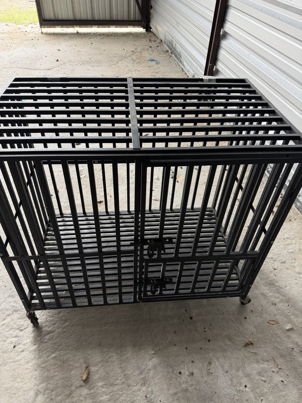 Black Metal Dog Crate 48 in Large on Wheels/Casters with Locking Door