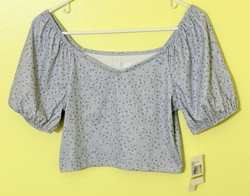 NWT WALLFLOWER Junior’s Short Sleeve Crop Top BLUE FLORAL Size M