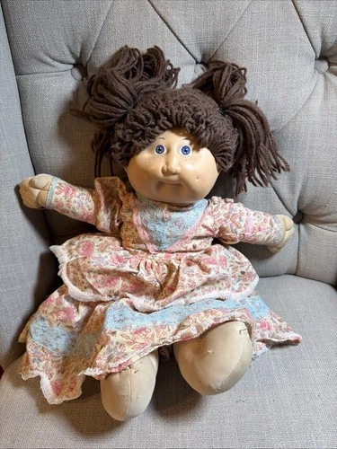 Cabbagepatch Kids Vintage 1978-1982 Brown Hair Blue Eyes Doll