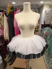 Tutu- short curtain call e1158 black trim CM