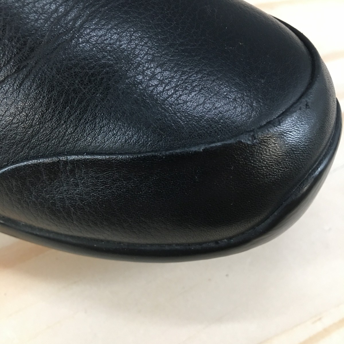 Ahnu Slip-On Womens 8.5 Black Penny Pro Loafers Leather  display picture 1