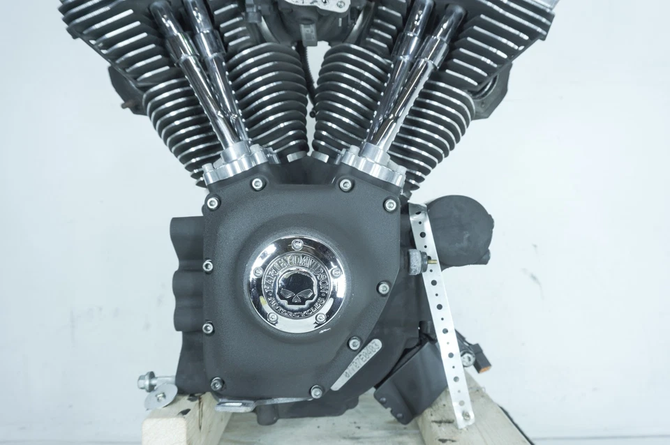 2007 Harley Dyna FXDBI Street Bob OEM EFI Twin Cam 96 Engine Motor 19587-07 22K — 第 3/4 张图片