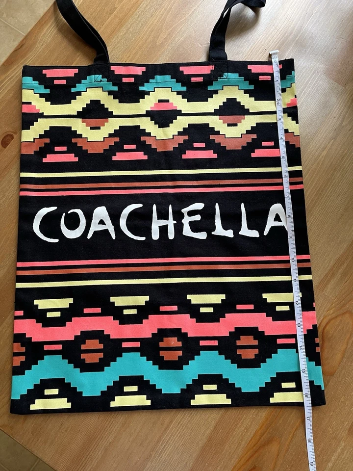 Bolso de Mano Coachella H&M. Muy lindo. Lavable. Excelente usado. Foto 3 de 4
