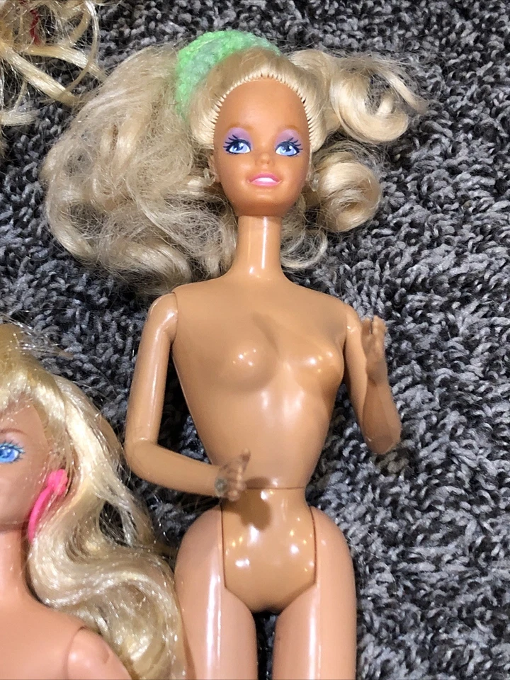 LOT 9 VINTAGE MATTEL BARBIE DOLLS 1980's WITH EARINGS BLONDE HAIR BLUE EYES - Image 4 of 4