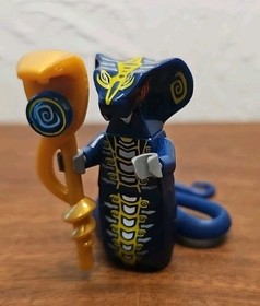 Lego Ninjago Scales Minifigure With Staff njo0040 9446 9444 GOOD CONDITION RARE