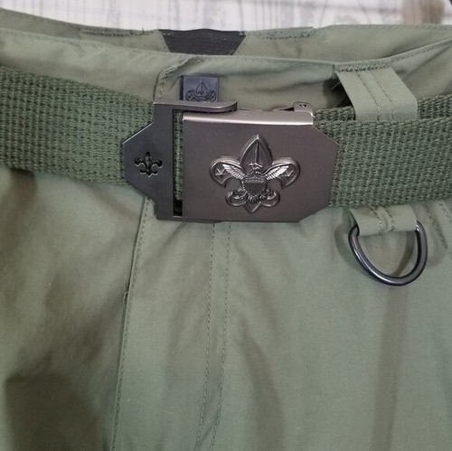 Boy Scouts Uniform Green Cargo Shorts, Belt, and Scarf Slides YM - Picture 5 of 6