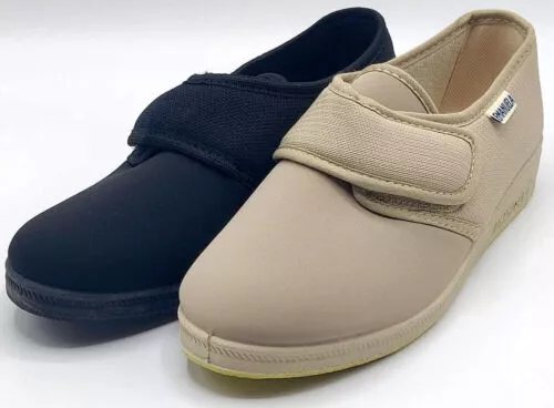 Pantofole con strappo sale