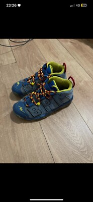 Nike Air More Uptempo Doernbecher 2017 Nummer AH6949-446 Gr. 42 restauriert 