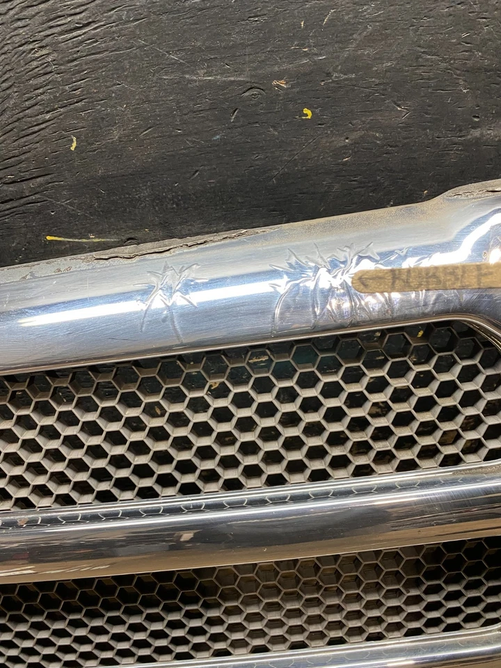 Dodge Ram 1500 1994 a 2001 parrilla delantera superior cromada V2537 DG Foto 4 de 4