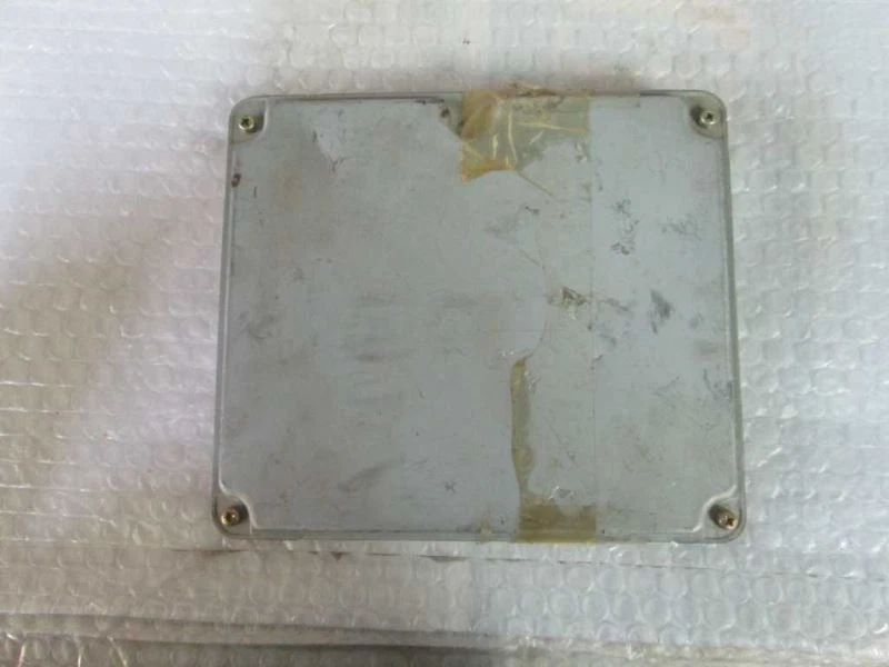 2002 02 TOYOTA CELICA GT Engine ECM Control Module MT 89666-20170 8966620170 - Image 4 of 4