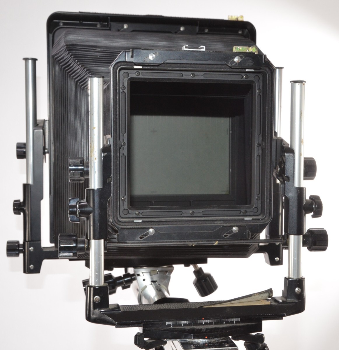 Toyo View 810 G 8x10 Large format rail camera, bellows some