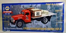 FIRST GEAR NAPA AUTO PARTS 75TH ANNIVERSARY 1949 INTERNATIONAL MODEL KB-8 TRUCK