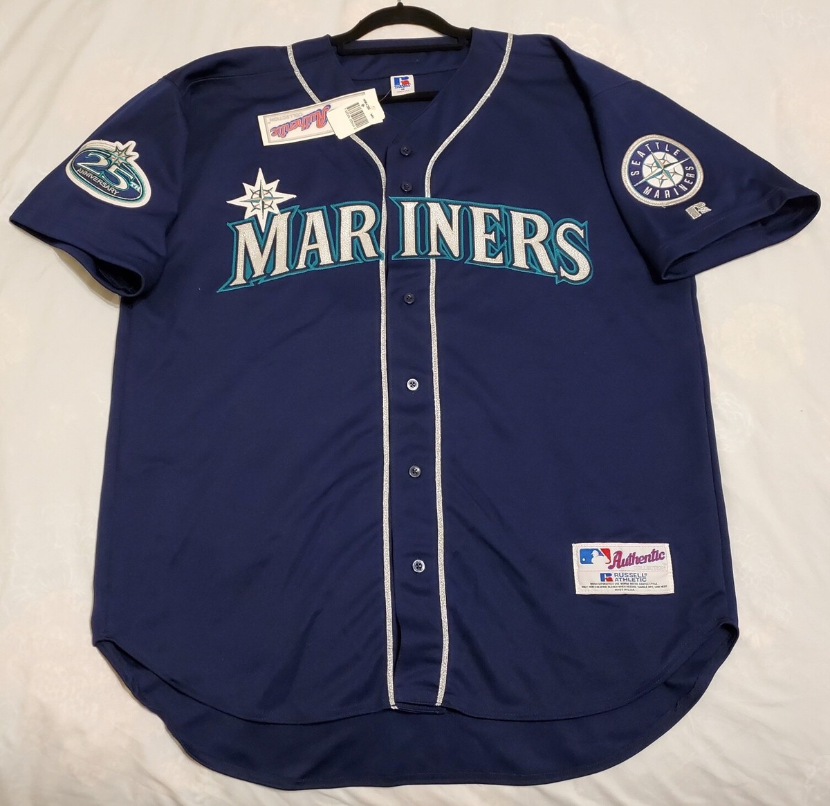 Authentic RUSSELL ATHLETIC 48 XL ICHIRO SUZUKI SEATTLE Authentic RUSSELL ATHLETIC 48 XL ICHIRO SUZUKI SEATTLE