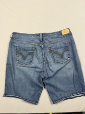 Vintage Y2K Levi s Womens Denim Shorts Size 14