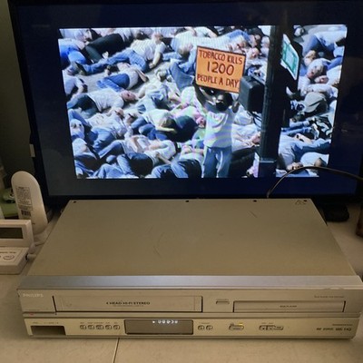 Philips DVP3345V/17 DVD VCR VHS Combo Recorder Player No Remote Tested Working