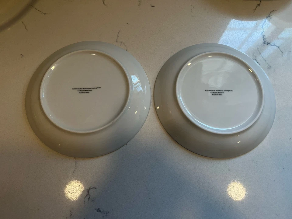Boston Warehouse Cocktail Plates Set of 5 With A Pattern Of Martini's 6.5" 2003 - Image 3 of 4