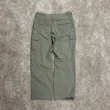 Under Armour Storm Mens Beige Loose Fit Lightweight Cargo Pants Size 36/30