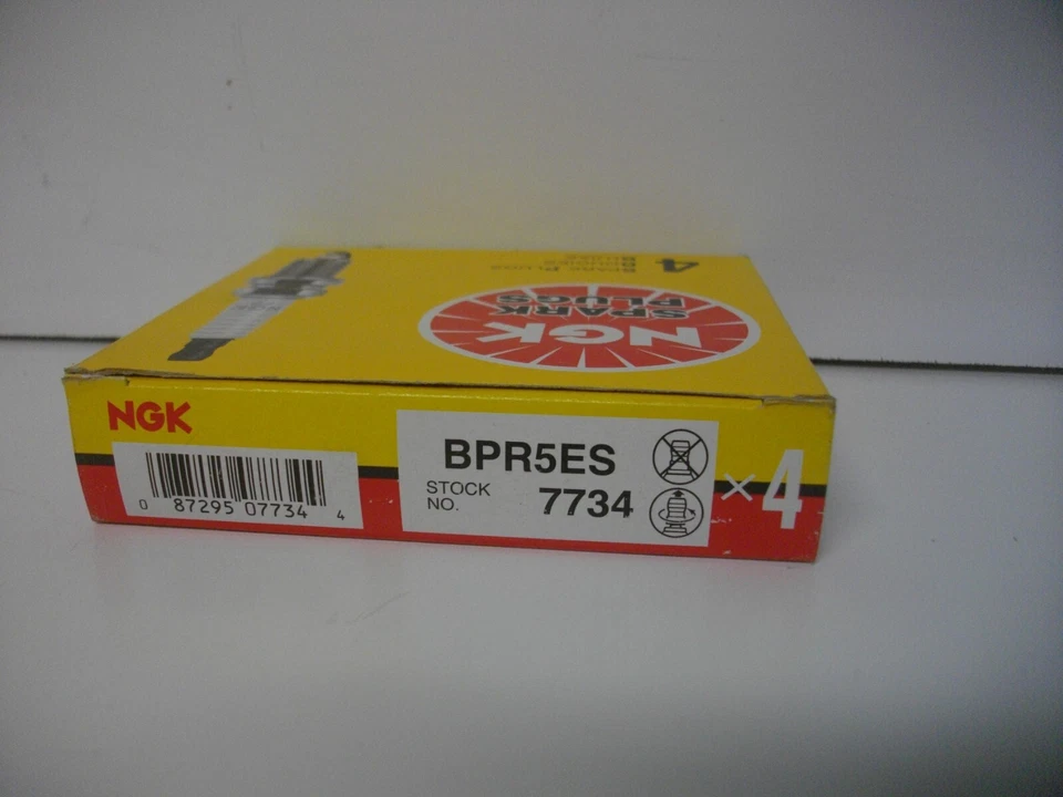 NGK 7734 / BPR5ES spark plug  factory pack of 4 each - Image 4 of 4