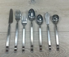 Stanley Roberts * CROSSPOINT SRI Wood Inlay Stainless Flatware CHOICE MINT (122)