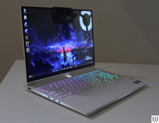 Lenovo Legion 7i Gen 10 Intel Ultra 7 255HX 16GB 1TB SSD HD 165hz, 16" OLED Whit