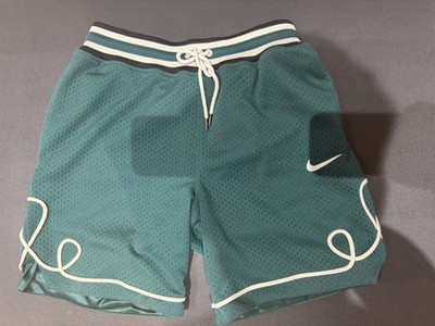 Nike Herren Premium Basketball Shorts Gr. M Vintage Double Mesh Stickerei 