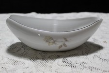 Wyndham China Cindy Yellow Rose Gravy Boat & Under Plate Set Of 2